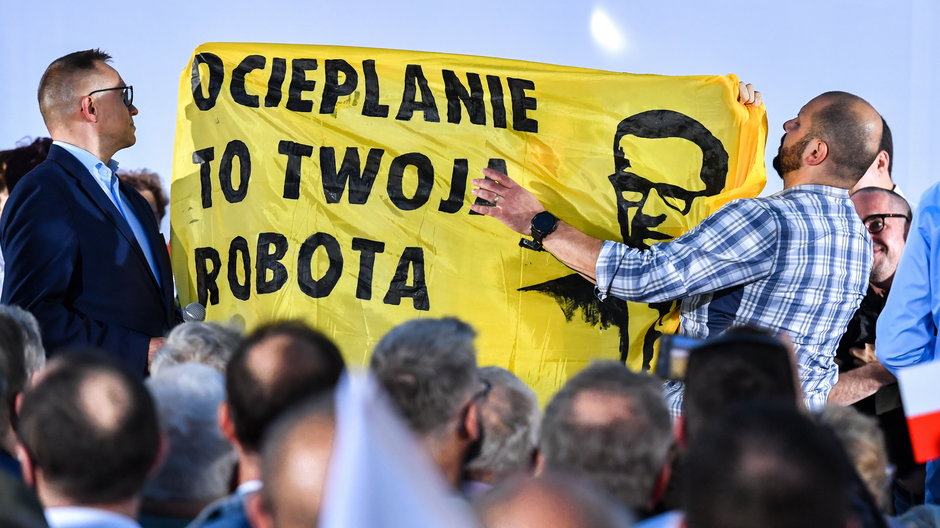 Aktywiści wkroczyli na scenę w Świdniku, 22 września 2023 r.
