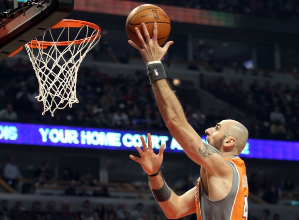 Gortat zdobył 23 punkty, ale nie nie uchronił Suns od porażki