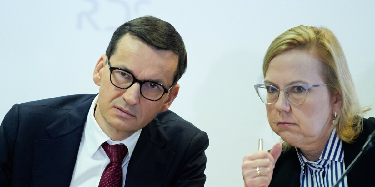 Premier Mateusz Morawiecki i minister Anna Moskwa.