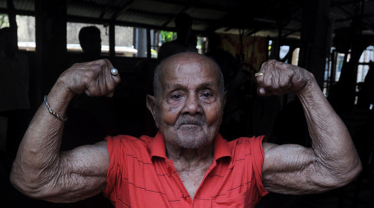 Sport ide vagy oda, az idő rajta is fogott. Manohar Aich 104 évet élt / Fotó: AFP