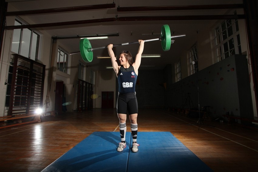 Već sa 12 godina počela je da se bavi dizanjem tegova FOTO: Profimedia.rs