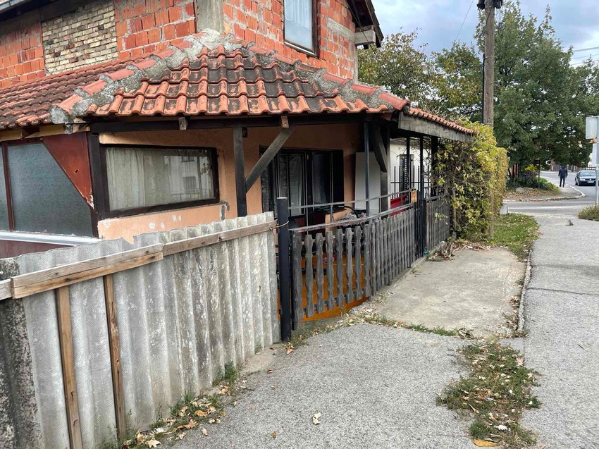 Kuća u kojoj žive Slavica i Prvoslav