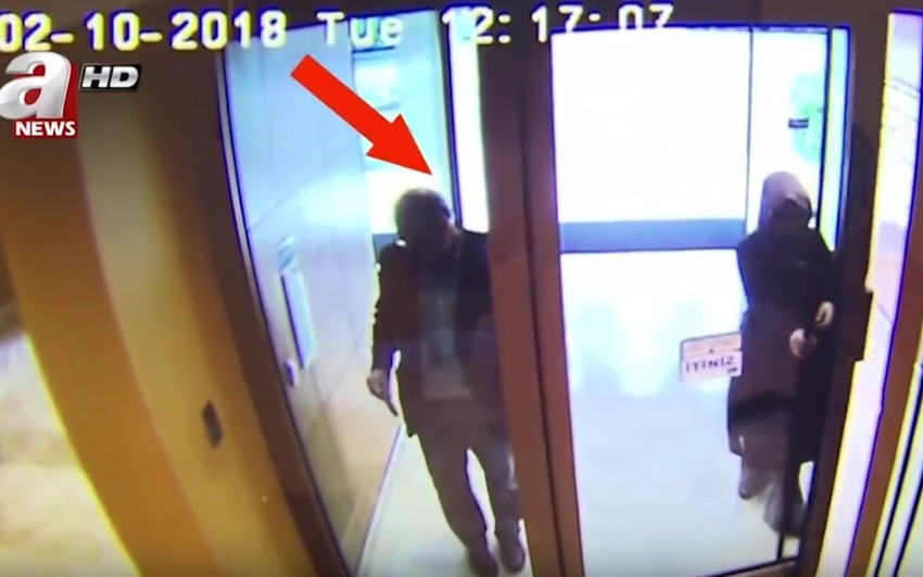 Džamal Kašogi ulazi u zgradu saudijskog konzulata u Instabulu