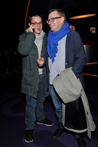 Rafał Bryndal z synem na premierze 'Drogówki'