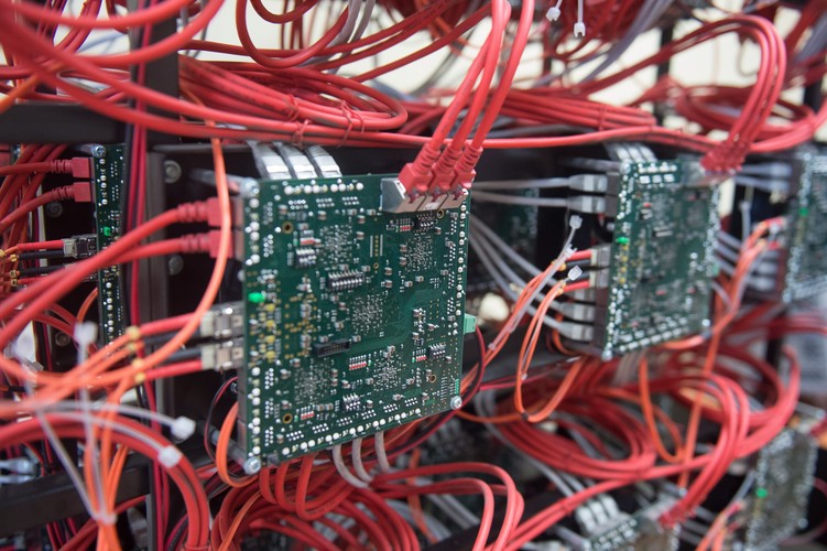 Do połączenia wszystkich podzespołów użytych zostanie około 100 km kabli ethernetowych.
<br><br>
(gm/zuz) PAP/Grzegorz Michałowski