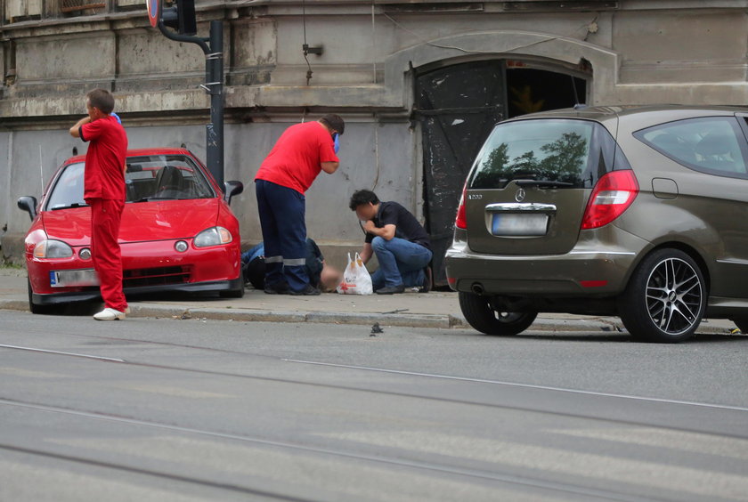 Wypadek na Wólczańskiej w Łodzi. Ranna kobieta trafiła do szpitala