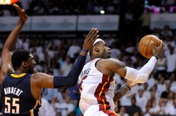 LeBron James poprowadził Heat do zwycięstwa nad Pacers