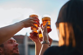 Resort zdrowia walczy z nadmiernym spożyciem alkoholu. Czy skutecznie?