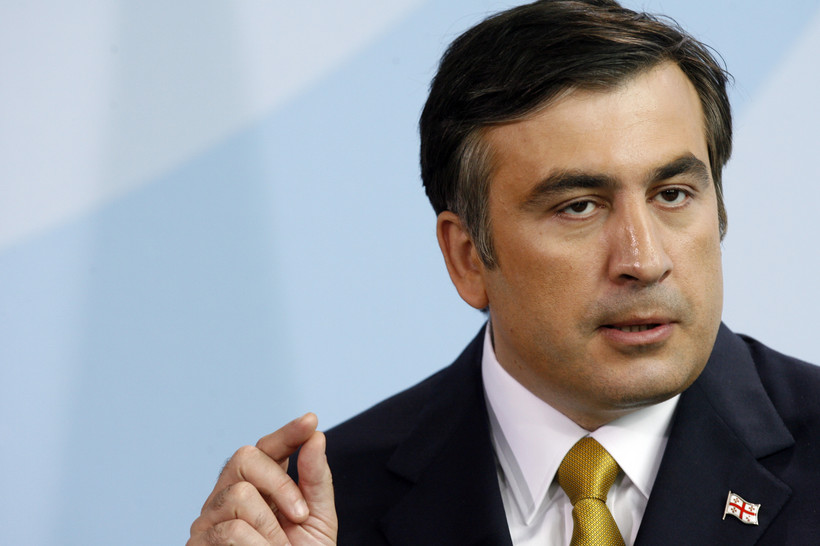 Latem, pewny siebie, 50-letni Saakaszwili przymierzał się do stanowiska premiera w Kijowie albo do powrotu do Tbilisi