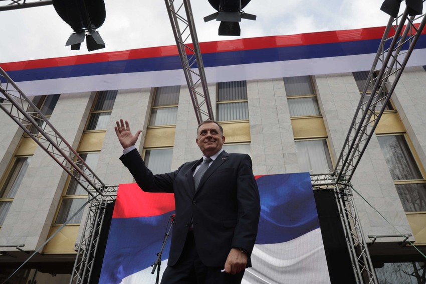 miting podrške miloradu dodiku