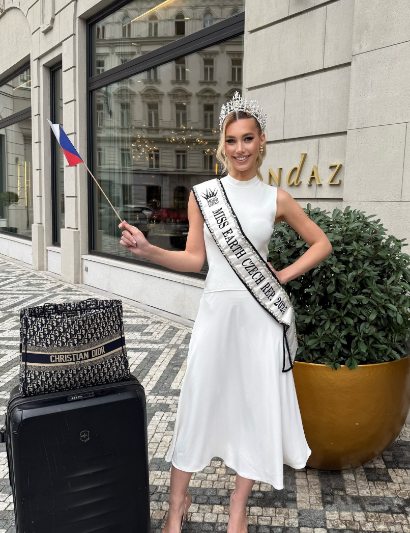 Natálie Puškinová je Miss Earth.
