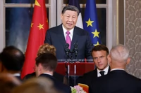 Po co Xi przyjechał do Europy? Ekspert: chce wbić klina między UE a USA