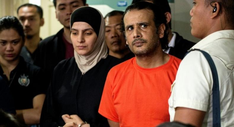 Philippine authorities say they foiled a possible terror attack after arresting a Kuwaiti man and his Syrian wife, both alleged members of the Islamic State (IS) group