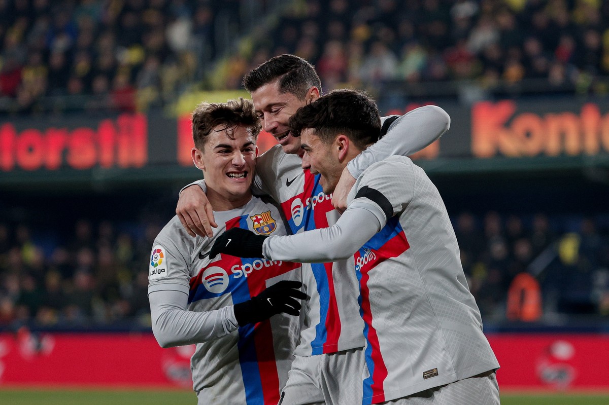Pedri, Robert Lewandowski i Gavi