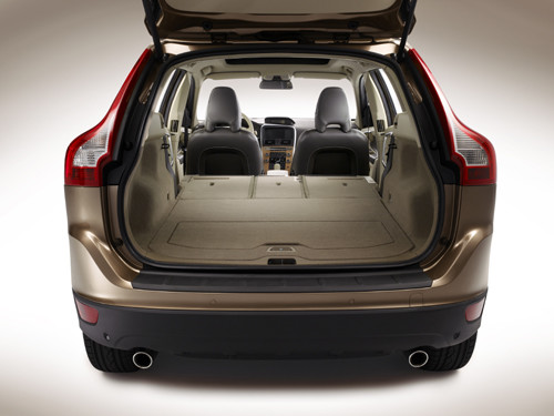 Volvo XC60 - Kompaktowy SUV już latem pojawi się w salonach