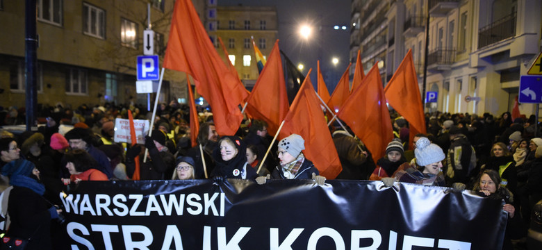 DÉJÀ VU! Ogólnopolski Strajk Kobiet - Polki znów wyszły na ulice