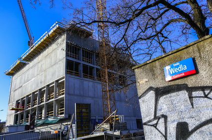 Rozbudowa fabryki Wedla w Warszawie zakończy się później i będzie więcej kosztować