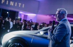 Japończycy po raz pierwszy w Polsce chwalą się infiniti QX30. ZDJĘCIA