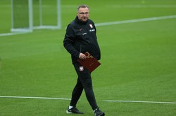 Czy siódemka będzie szczęśliwa dla Czesława Michniewicza?