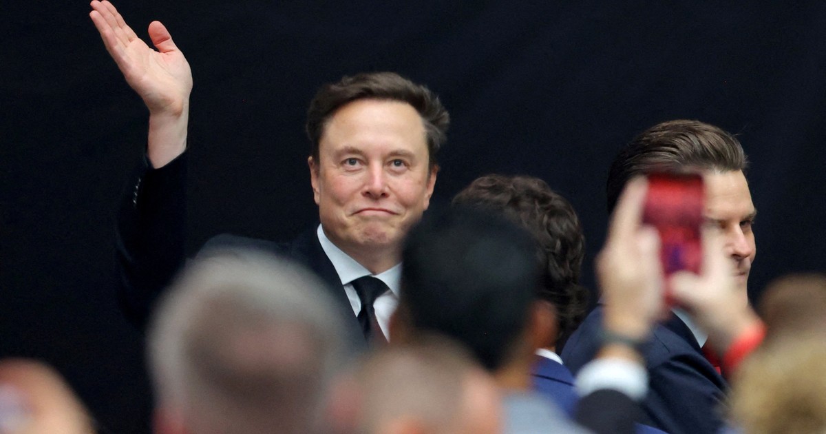 Po co Muskowi własna encyklopedia online? "Centralizuje władzę nad treścią"