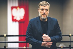 Wotum zaufania dla rządu. Zandberg: Zajmujemy się teraz sprawami, które są PR-owym zagraniem Tuska i Kaczyńskiego