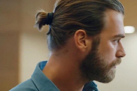 Srbija godinama gleda ovog TURSKOG GLUMCA, a da ni ne zna da je iz BOSNE I HERCEGOVINE! Zaveo UDATU ŽENU, majku mu nije došla na svadbu, a toliko je lep da ga zovu BRED PIT SA BOSFORA