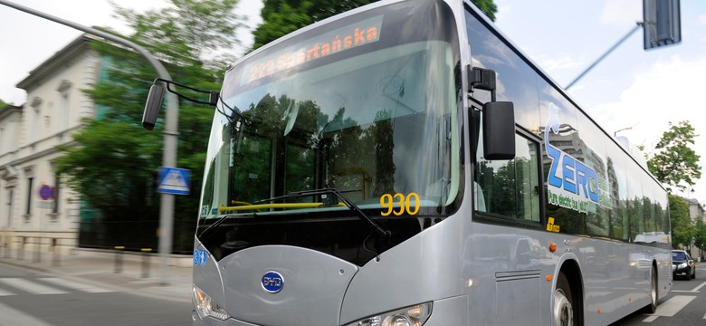 Afera z przetargiem na nowe autobusy dla Warszawy. Polski Solaris przegrał z chińskim BYD [AKTUALIZACJA]