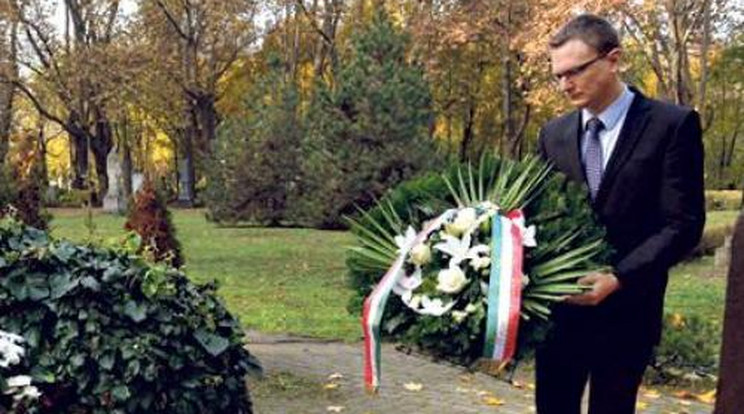 Hetven éve lőtték agyon Radnóti Miklóst