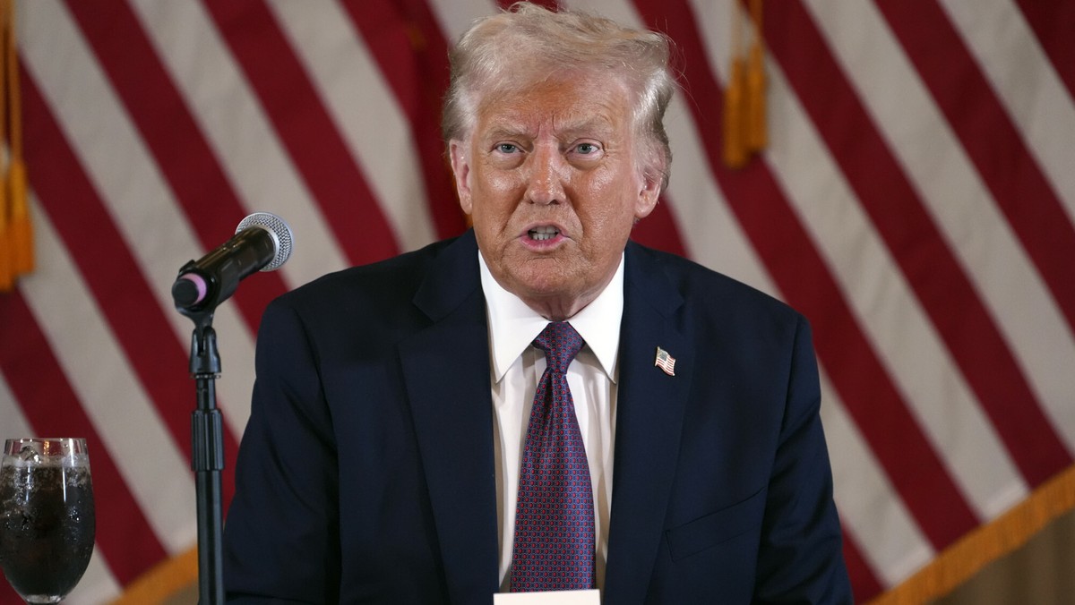 Donald Trump planuje ponad sto rozporządzeń wykonawczych na pierwszy dzień prezydentury, między innymi w kwestiach bezpieczeństwa granic i deportacji [Źródło: Onet]