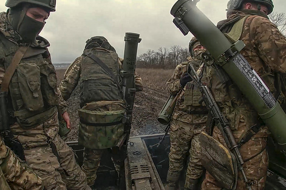 POČELA OFANZIVA NA HARKOV?! Ukrajina poslala pojačanje, evakuiše civile, U TOKU TEŠKE BORBE: "Ruske trupe pokušale da probiju granicu"