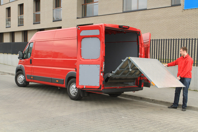 Fiat Ducato Furgon: mistrz wagi półciężkiej