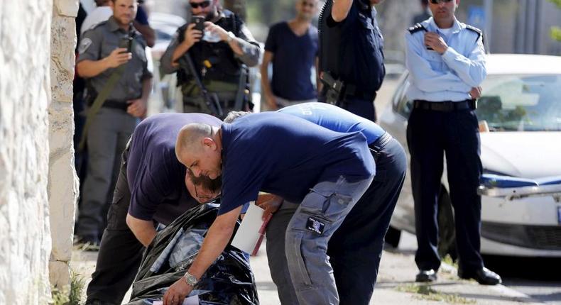 Palestinian assailant shot dead in WBank stabbing attempt-Israeli police