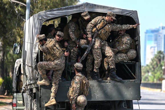 AMERIKA UPRAVO SPREMA NOVI NAPAD?! Procurili tajni planovi Pentagona za brutalan udar: "Borićemo se do smrti"