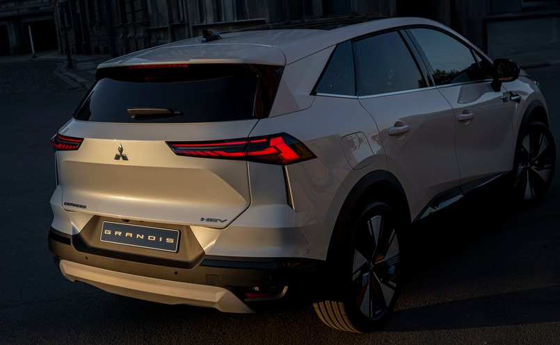 Mitsubishi Grand