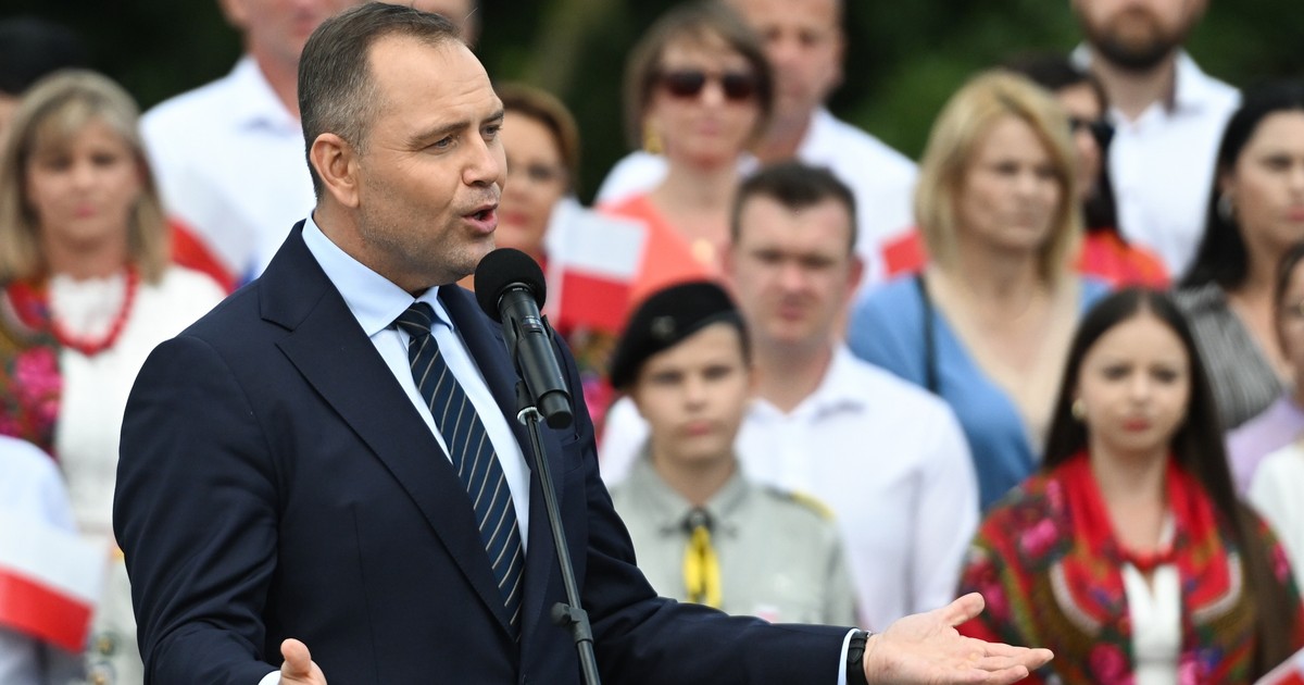 Konstytucja Karola Nawrockiego? "Dokument bardzo kłopotliwy dla Kaczyńskiego"