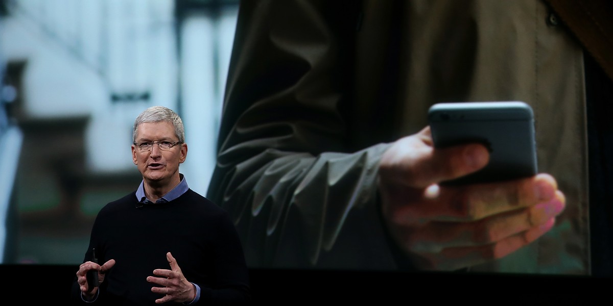 Na zdjęciu Tim Cook, prezes Apple'a