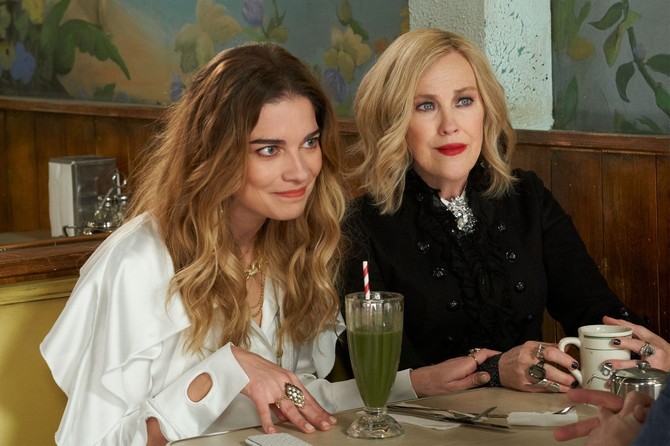 Ketrin O'Hara u seriji "Schitt's Creek"