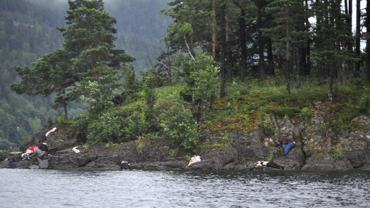 Nikt w Norwegii nie spodziewał się ataku miejscowego ekstremisty - przyznał w sobotę rozmowie z PAP dyrektor Międzynarodowego Instytutu Badań nad Pokojem (PRIO) w Oslo, Kristian Berg Harpviken. Dodał, że obawiano się raczej ataku islamskich terrorystów.