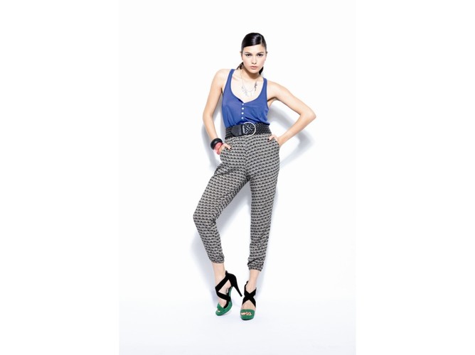 Sztuka łączenia - kolekcja Stradivarius lato 2011