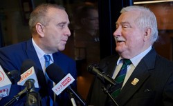 Wałęsa: Być w opozycji jest bardzo trudno, działają pieniądze i populizm PiS