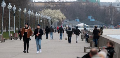 Nowe obostrzenia. Zakaz wyjścia z domu zaostrzony, wiele innych zmian