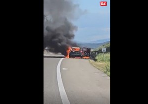 Automobil se zapalio kod Niša
