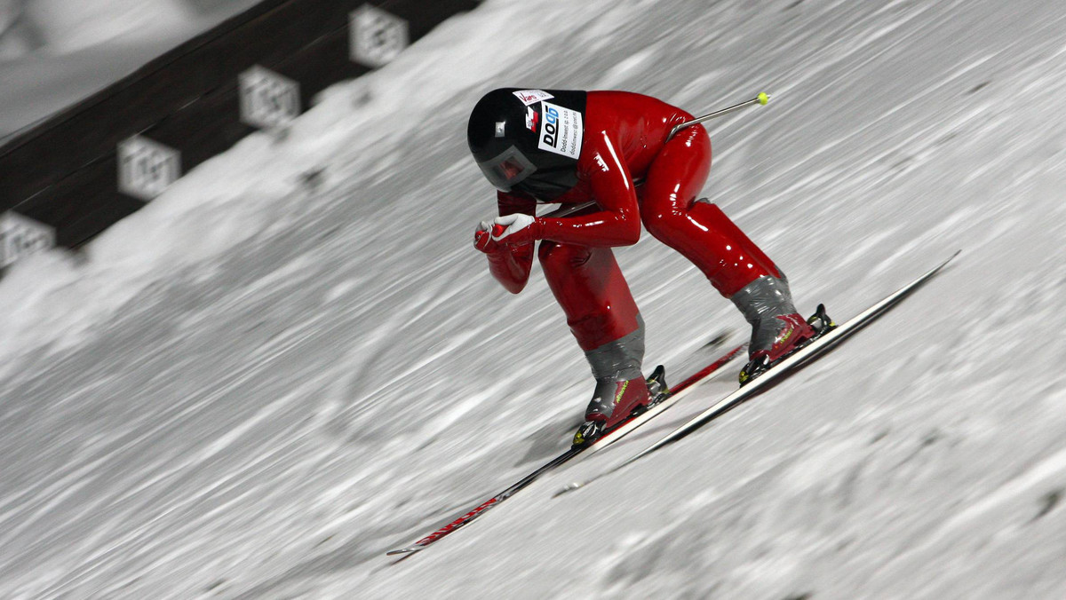 Jędrzejowi Dobrowolskiemu nie udało się poprawić rekordu Tatr w narciarstwie szybkim. Do pobicia wyniku uzyskanego w 1979 roku przez Jacka Niklińskiego zabrakło mu 20,532 km/h.