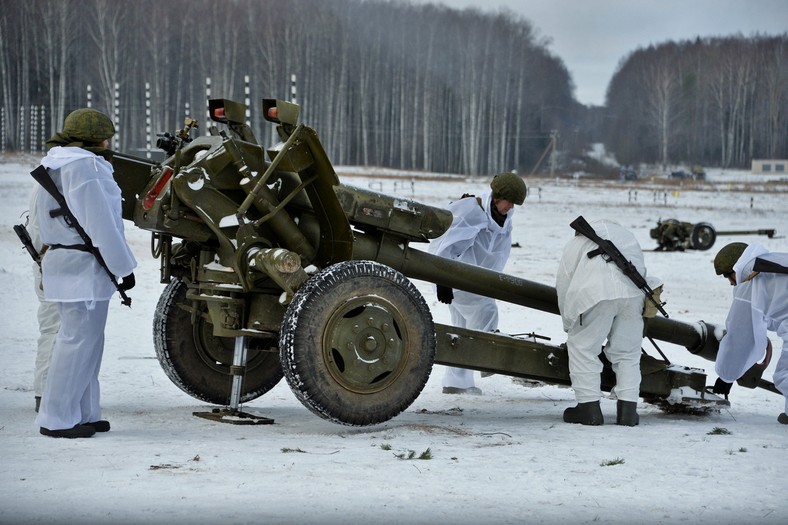 Trening poborowych przed wysłaniem do Ukrainy. Kostroma, zima 2022 r.