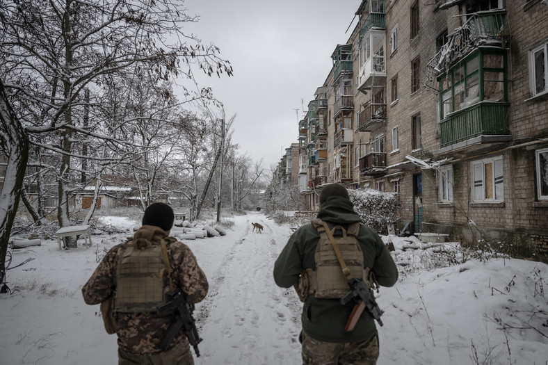 Ukraińscy żołnierze w miejscowości Czasiw Jar, grudzień 2023 r.