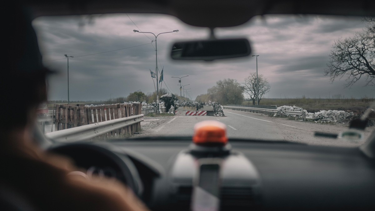 Kadr z filmu "Skąd dokąd"