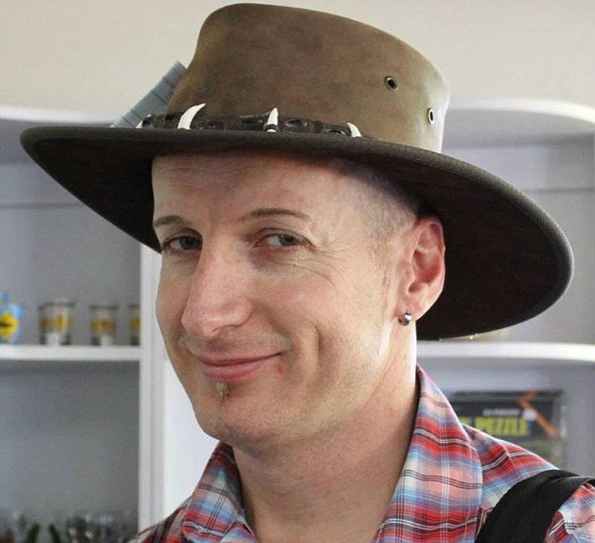 "Drago mi je što te nema": Nastavnik Sajmon Koks