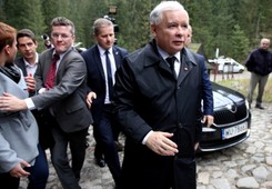 'Więcej władzy dla prezydenta'. Tak PiS prezentowało projekt konstytucji w 2010 roku