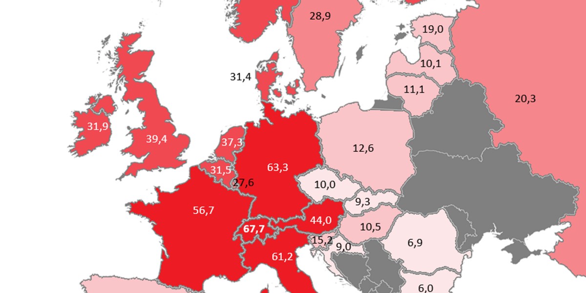 Zarobki posłów wzrosły do 12,6 tys. zł miesięcznie. Tym samym są już wyższe niż w Hiszpanii. Naszym płacom do hiszpańskich jeszcze sporo brakuje.