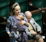Karina Bosak do Sejmu przyszła z dzieckiem